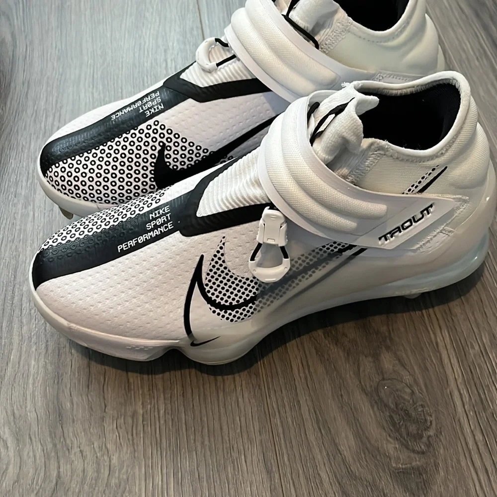 Brand new Nike sport performance Trout 7 MVNJ-856 baseball cleats - Picture 3 of 13